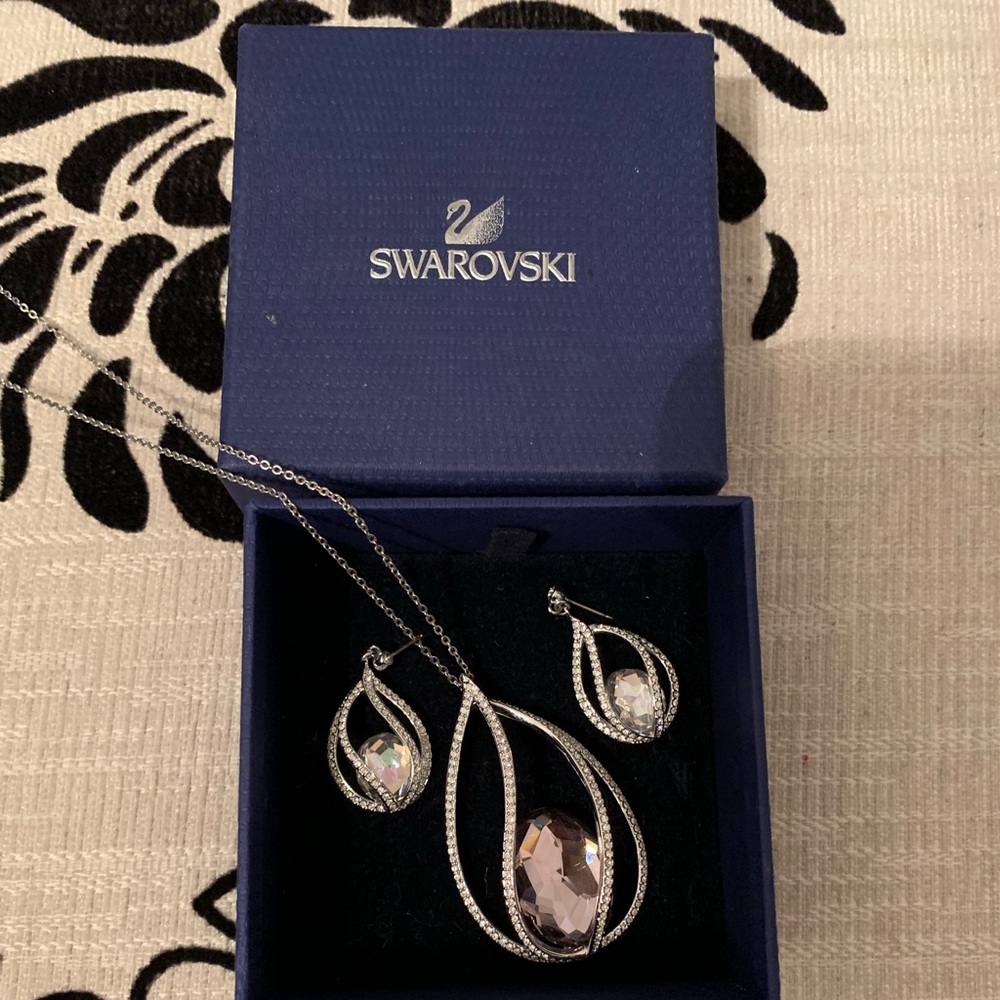Swarovski necklace+earrings⚜️GREAT HOLIDAY GIFT⚜️